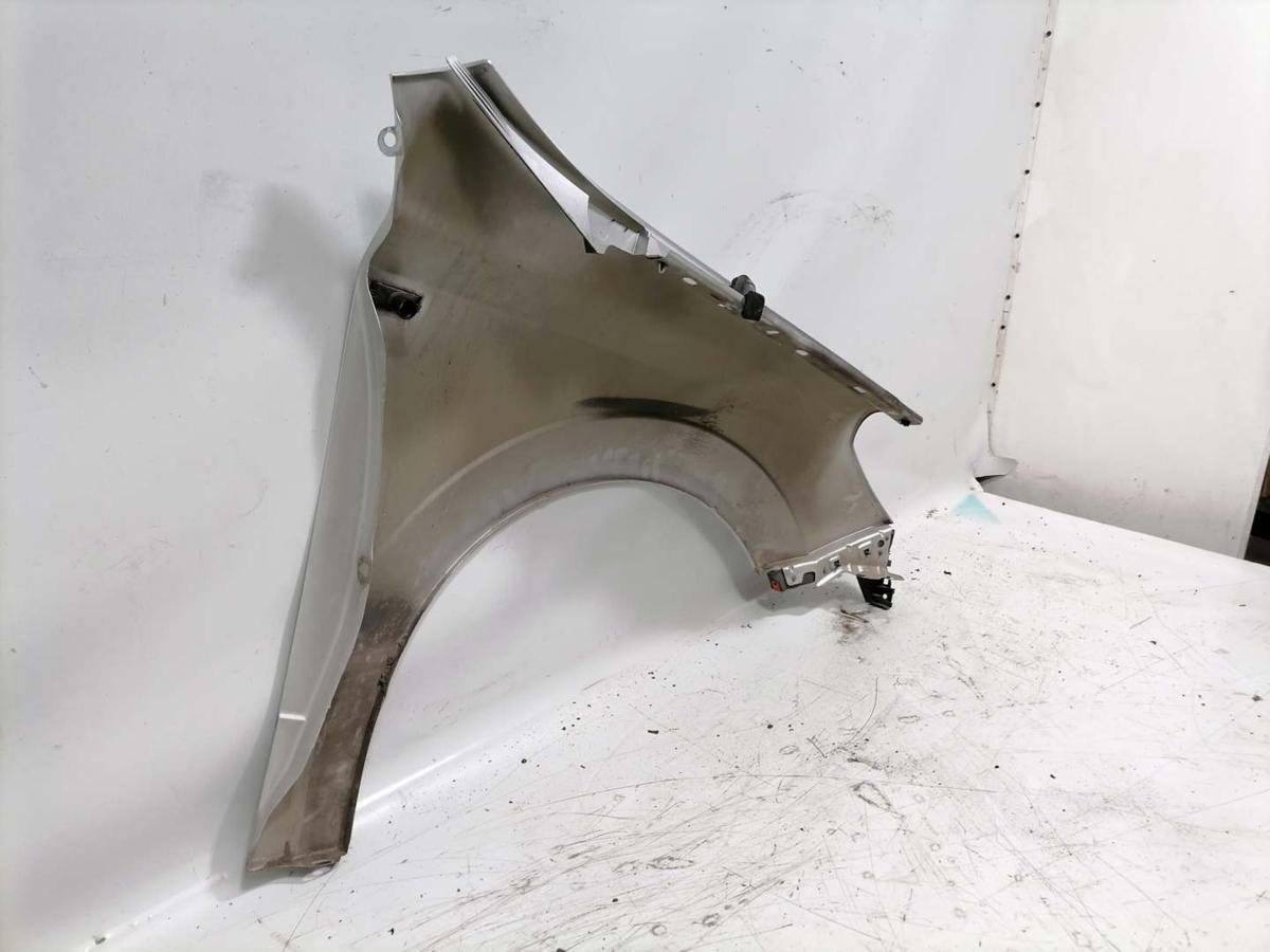 Opel Astra H original Kotflügel vorn links Z157 Starsilber Bj.2006